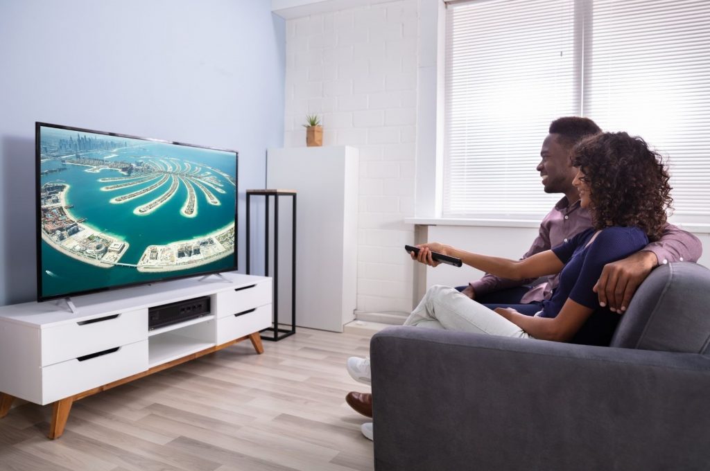 How does connected TV advertising work